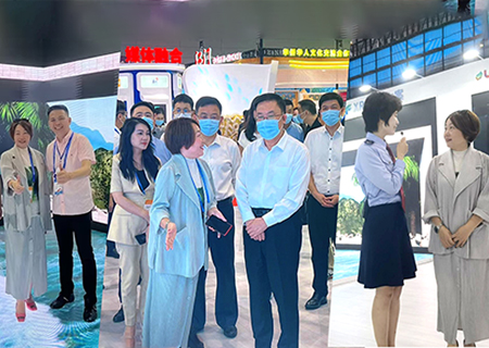 旺财28LED显示屏震撼亮相第十九届文博会！