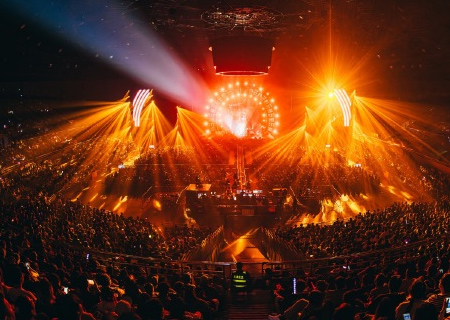 旺财28LED显示屏闪耀痛仰乐队天津演唱会