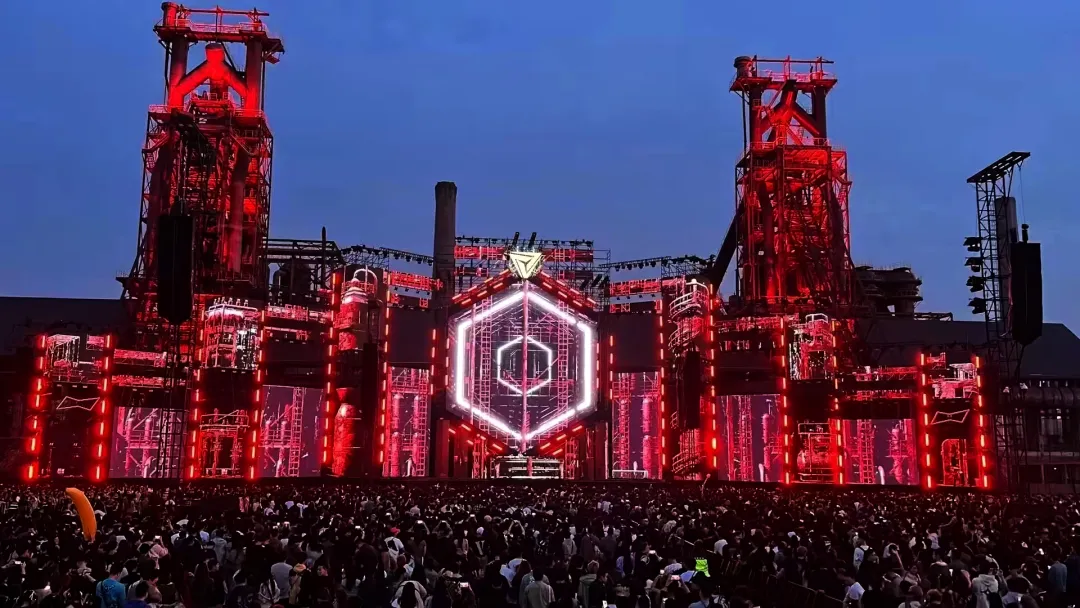 百威风暴电音节